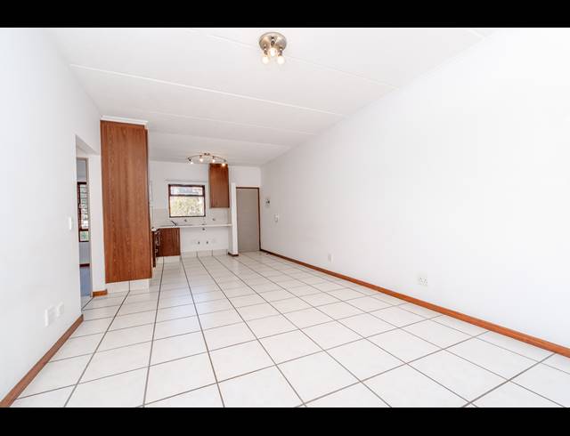 2 BEDROOM APARTMENT FOR SALE IN LONEHILL